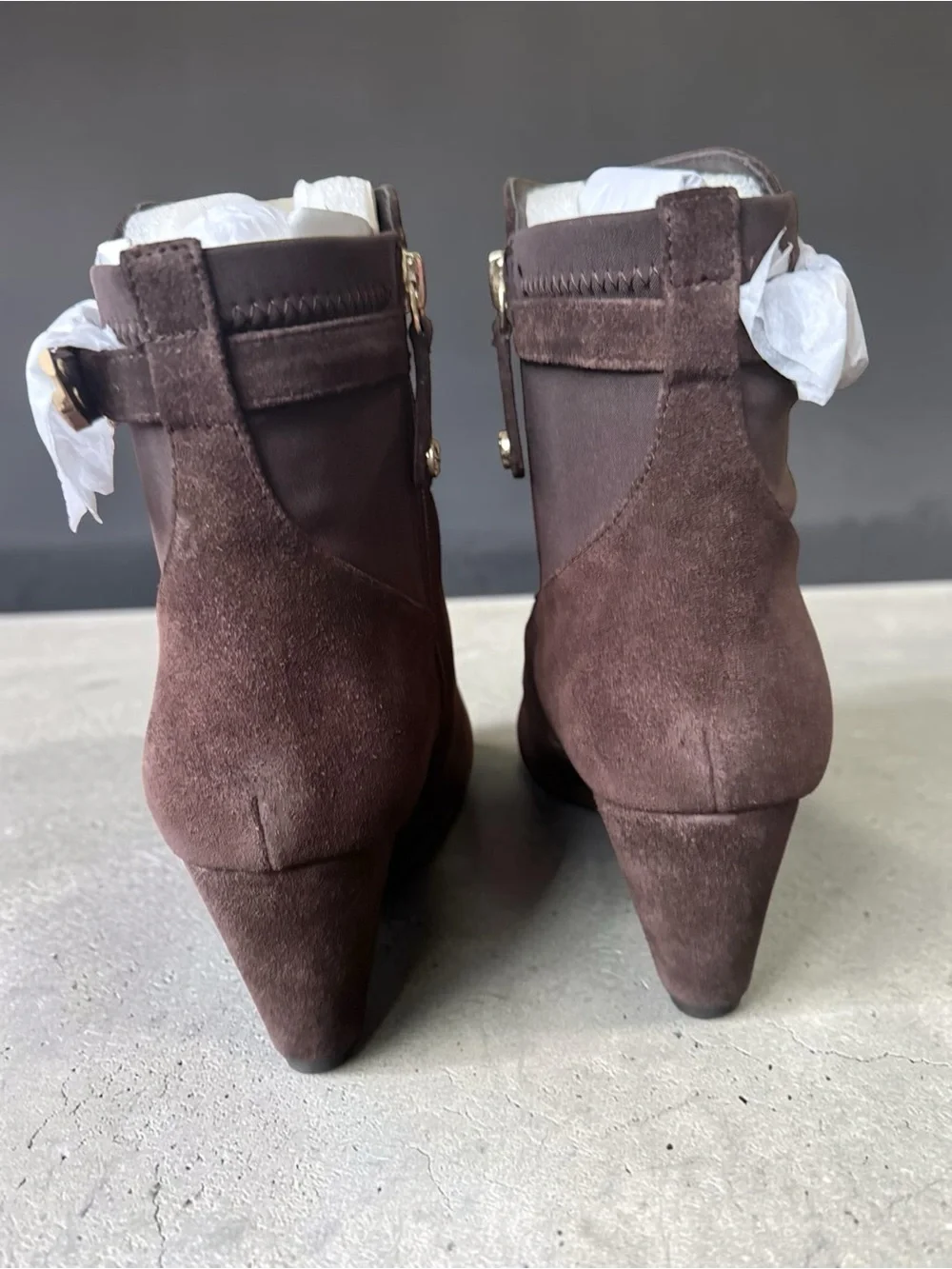 Isaac Mizrahi KAYLN Suede Wedge Bootie Size 8M